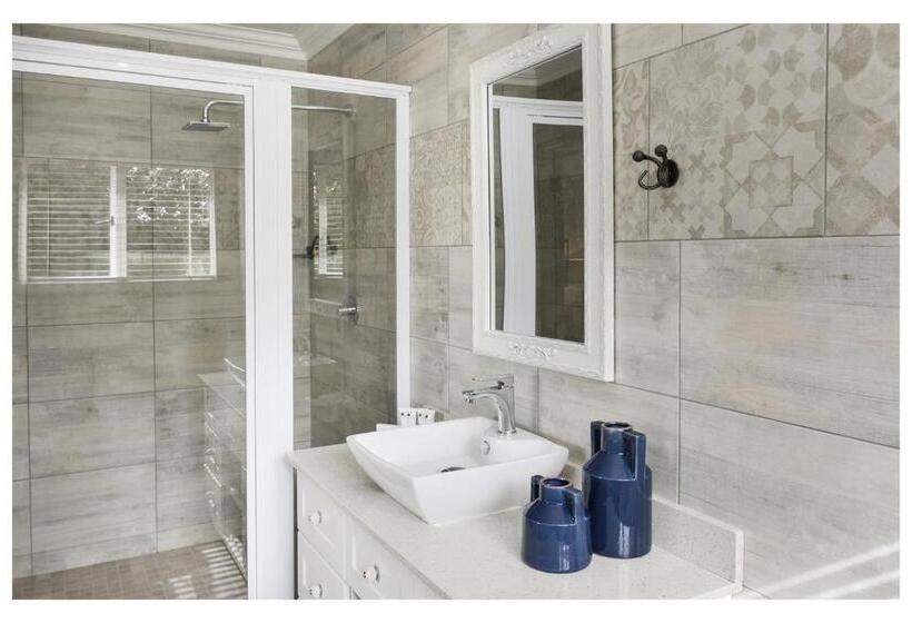 חדר סטנדרט, 66 On Monzali 4 Star Luxury Guesthouse