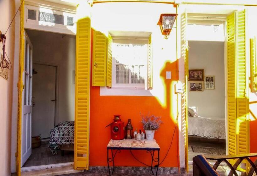 Suite with Terrace, Andiamo Guest House