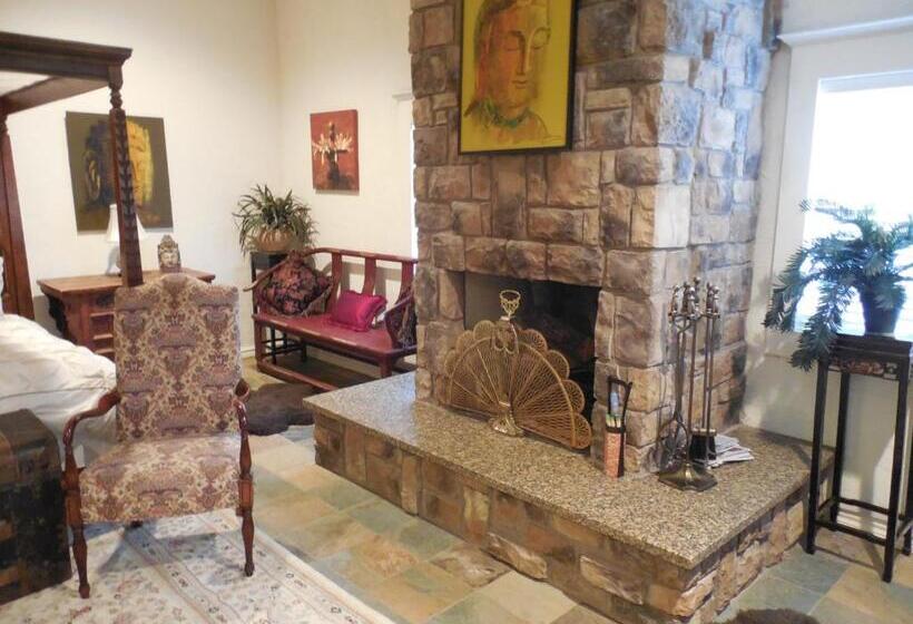 Люкс Повышенной Комфортности, Dogwood Springs Lodgings