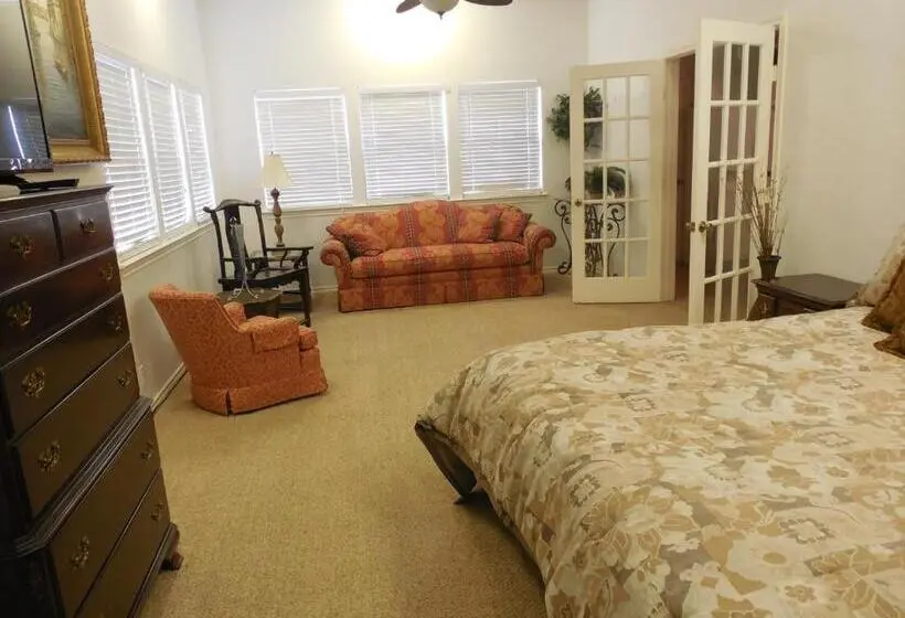 1ベッドルームドゥプレックスアパートメント, Dogwood Springs Lodgings