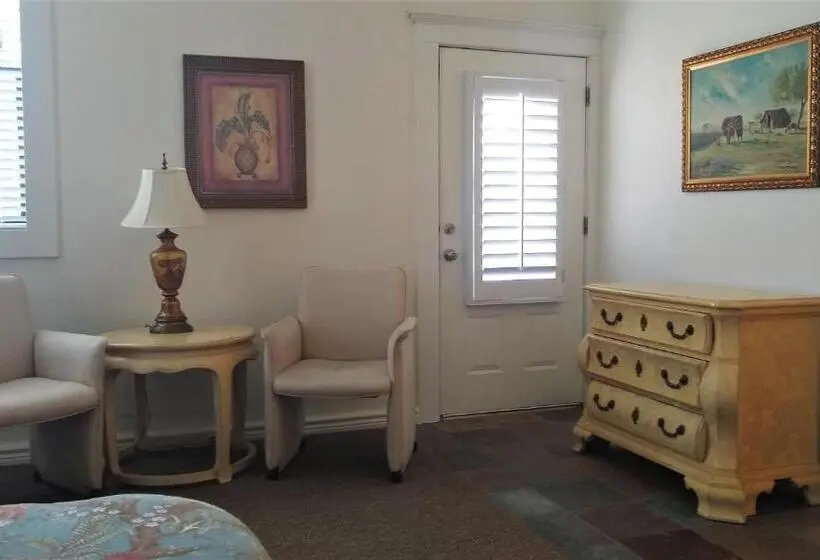 3ベッドルームアパートメント, Dogwood Springs Lodgings