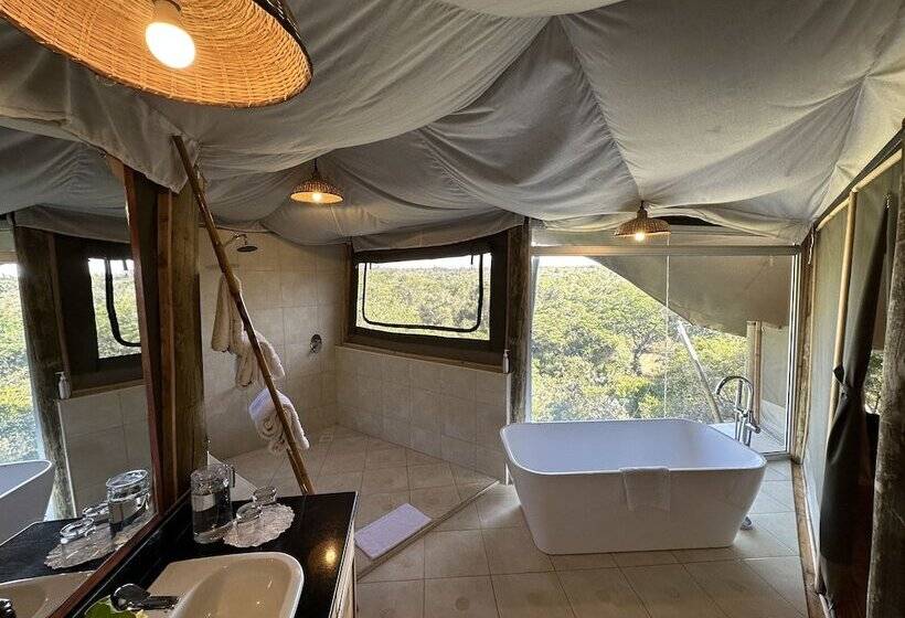 چادر با خدمات رفاهی استاندارد, Olesamara Collection