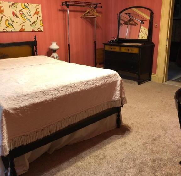 اتاق لوکس, Antique Mansion B & B