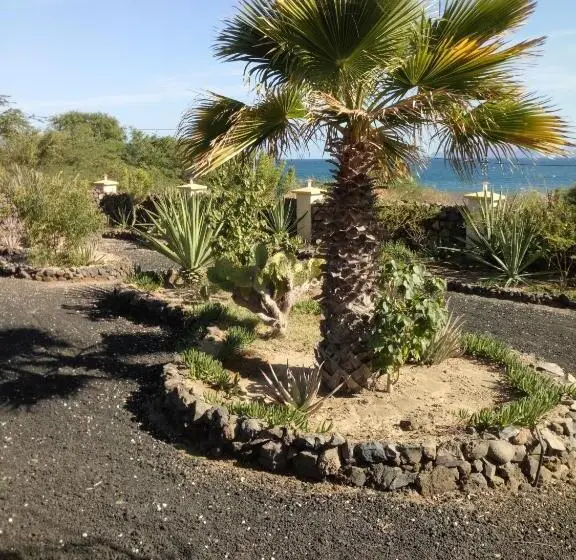 اتاق خانوادگی, Chambre Indépendante