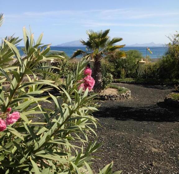 اتاق خانوادگی, Chambre Indépendante