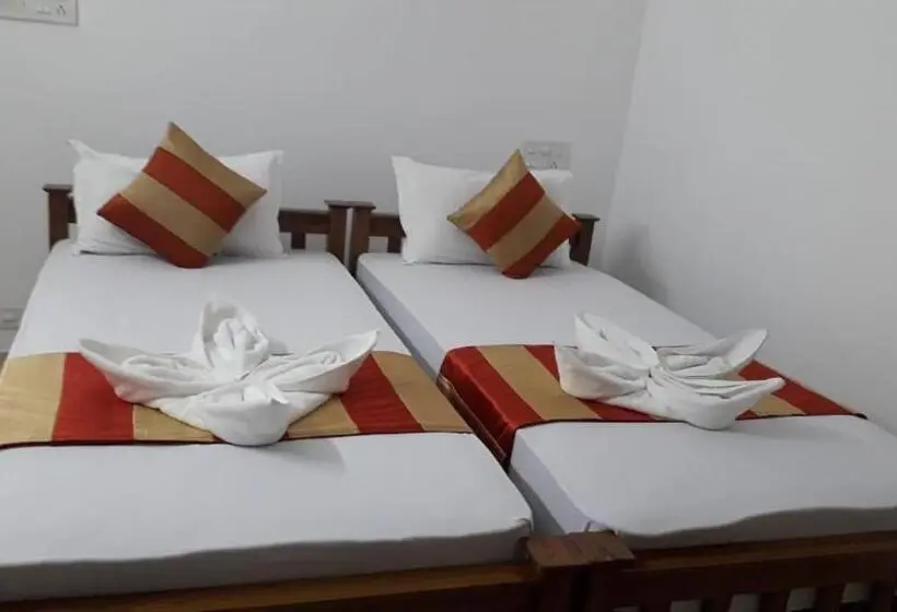ویلای 3 خوابه, Golden Villa