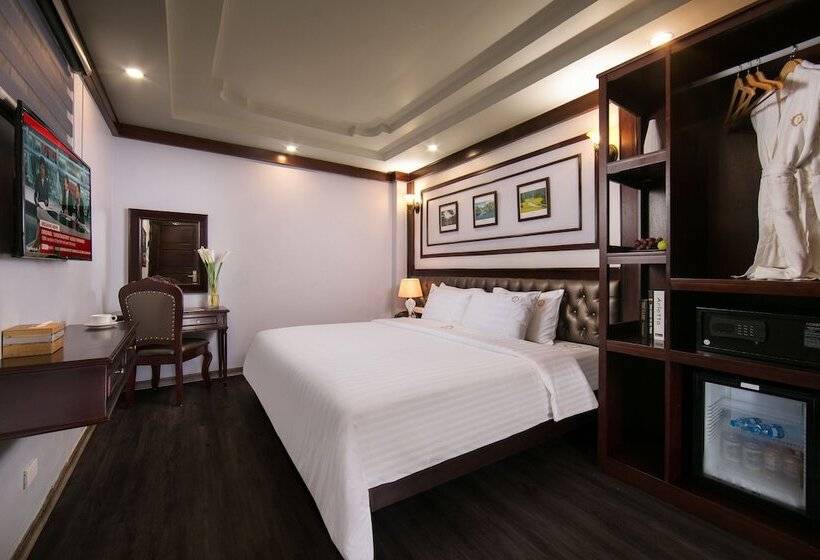 اتاق لوکس, Madelise Grand