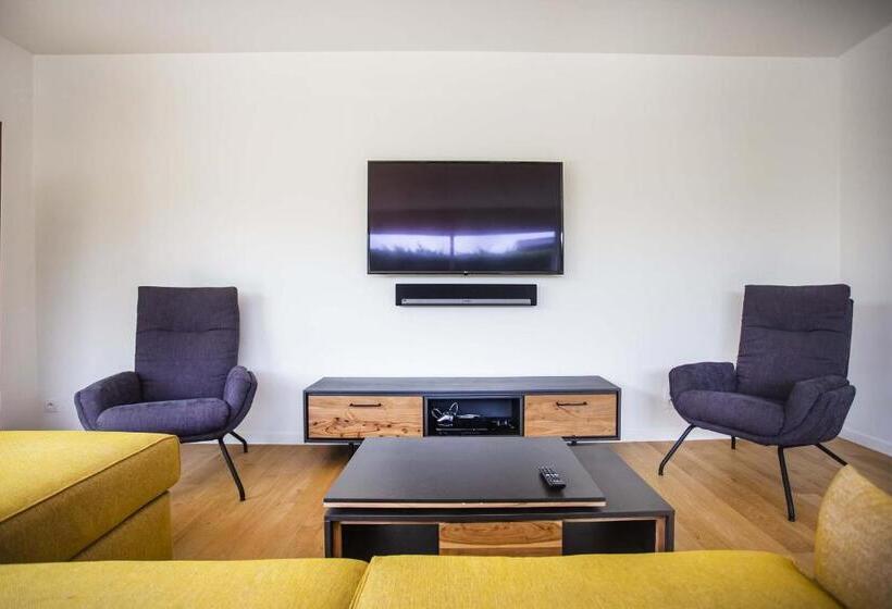 １ベッドルームハウス, Huize Mamoesh