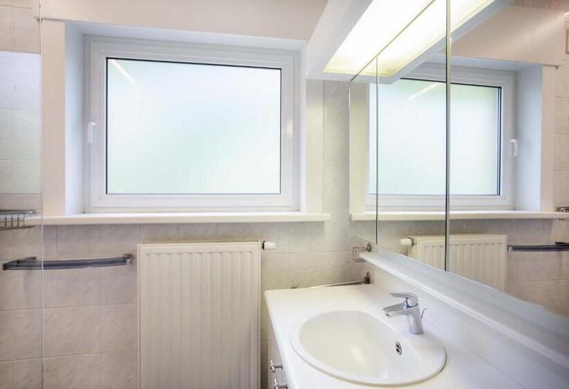 １ベッドルームハウス, Huize Mamoesh