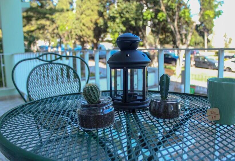 آپارتمان 1 خوابه همکف, The Boulevard Nook