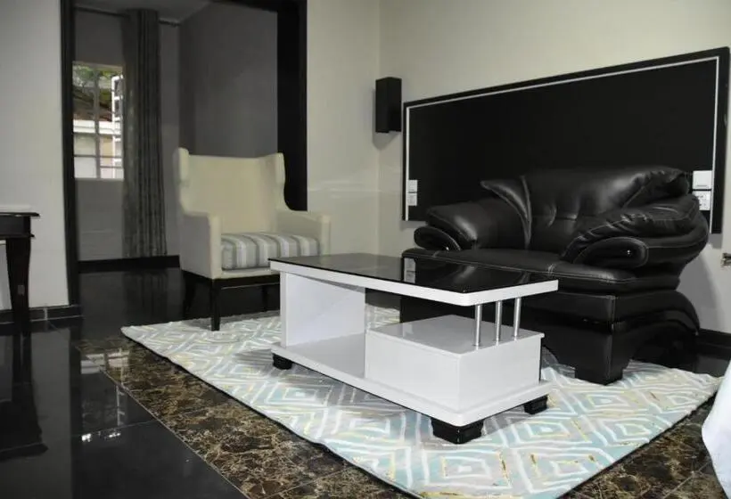استودیوی سوپریور, Annavilla7 Lilongwe Apart