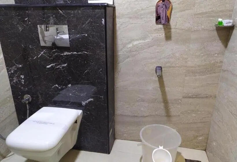 اتاق استاندارد, White Boutique