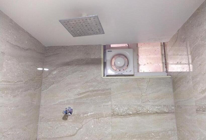 غرفة ديلوكس, White Boutique