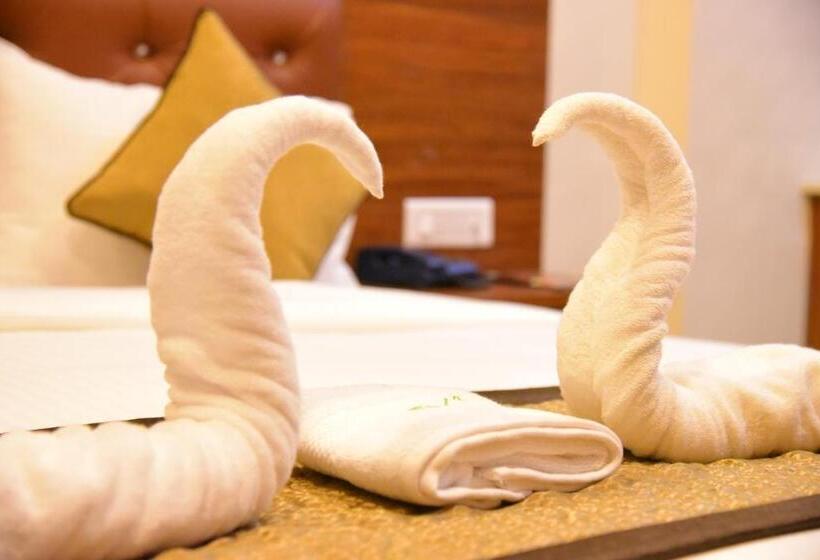 غرفة ديلوكس, White Boutique