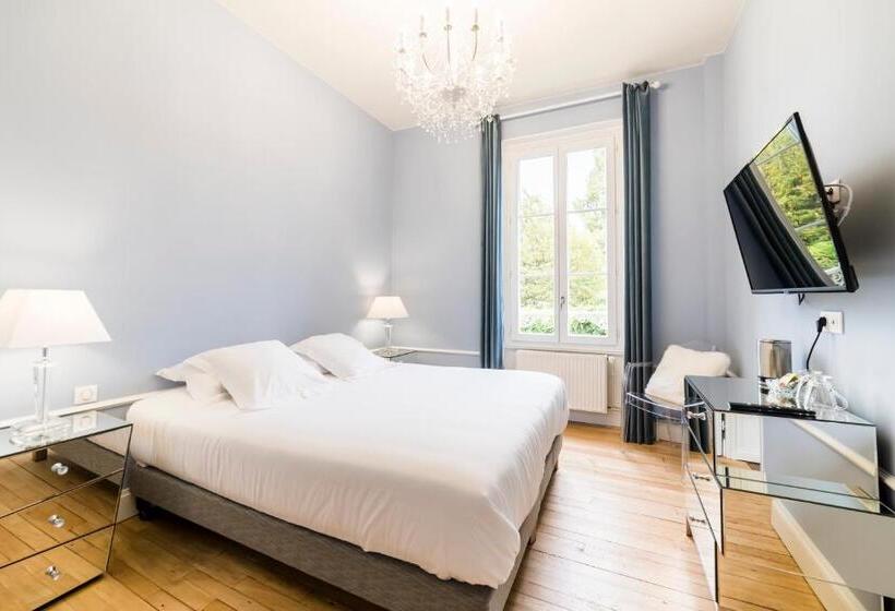 סוויטת 2 חדרי שינה, La Villa Ribière