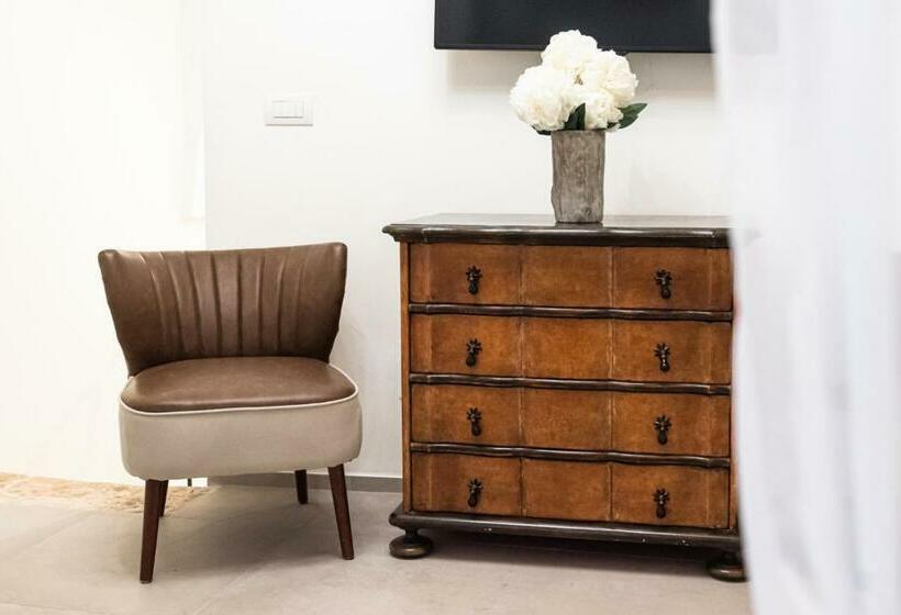 סוויטת ג'וניור, Petrantiche   Albergo Diffuso