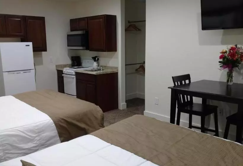 スーペリアールーム, Cattlemen Motel