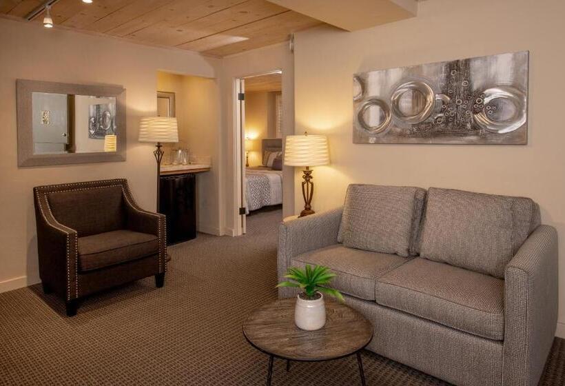 سوییت, Carmel Country Inn