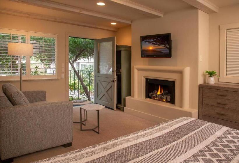 استودیو استاندارد با تخت کینگ, Carmel Country Inn