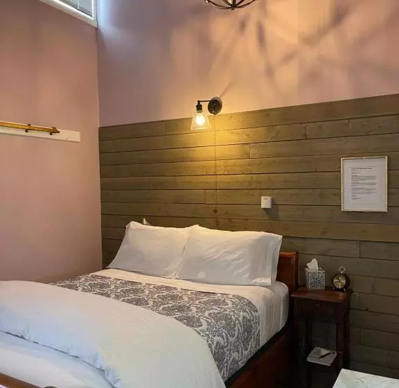 バスタブ付きスタンダードルーム, Carriage House Bed & Breakfast