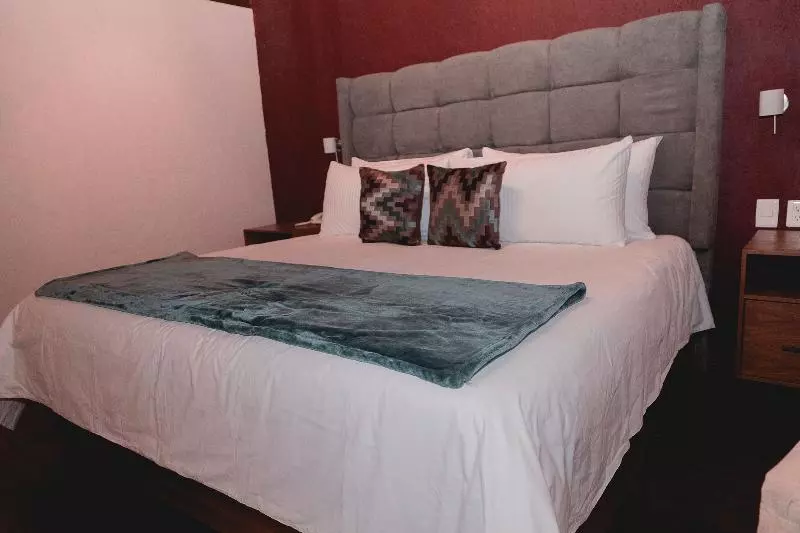 اتاق استاندارد, Centrella Hotel, A Kirkwood Collection