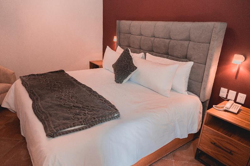 חדר סטנדרט, Centrella Hotel, A Kirkwood Collection