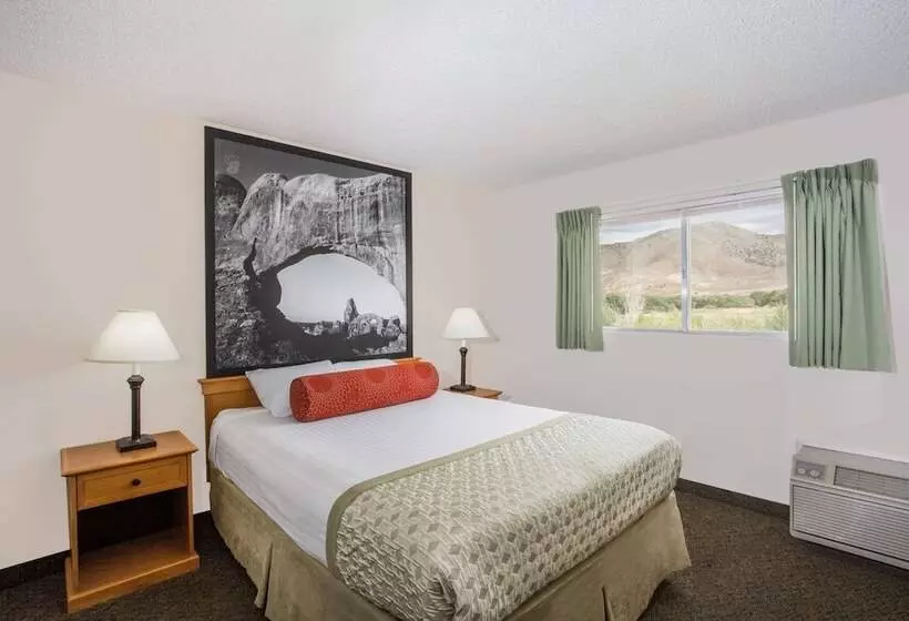 スイート, Super 8 By Wyndham Salina/scenic Hills Area