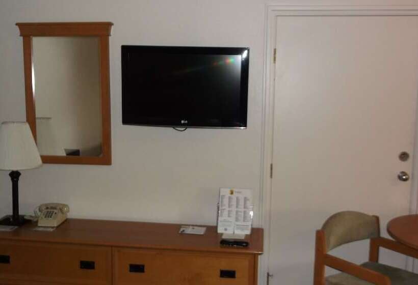 スイート, Super 8 By Wyndham Salina/scenic Hills Area