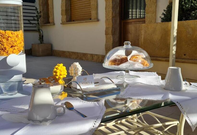 חדר סטנדרט עם מרפסת, ‘a Minnula