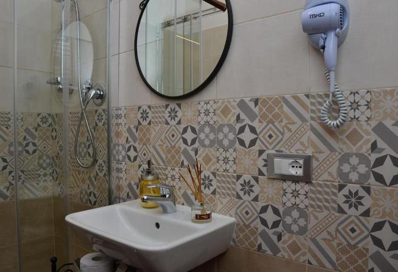 חדר סטנדרט עם מרפסת, La Casa Di Angy