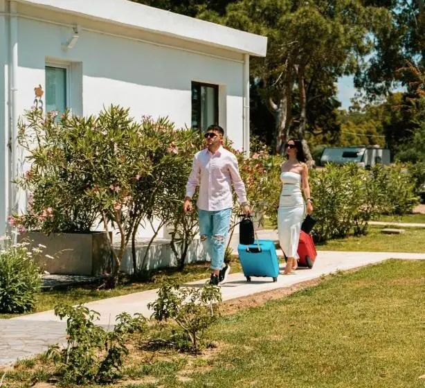 اتاق سوپریور با چشم‌انداز دریا, Lido Beach Phg