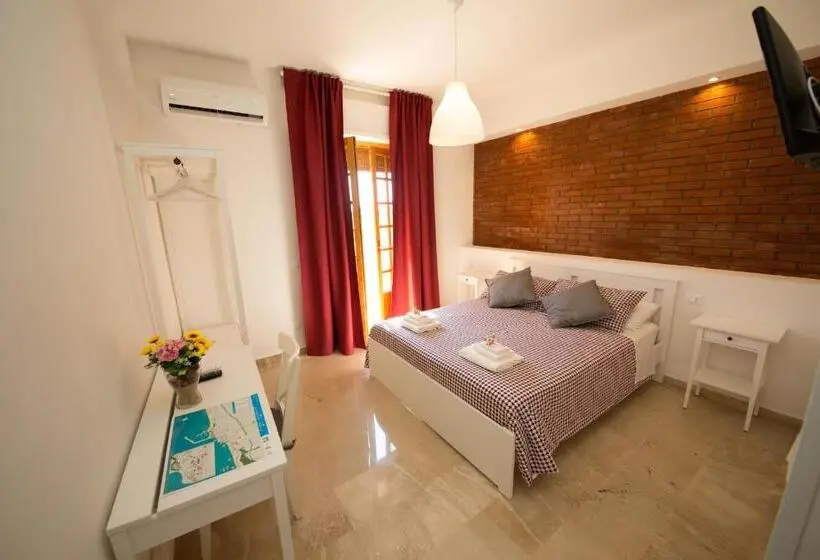 デラックスルーム, La Balestra B&b
