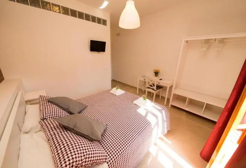 デラックスルーム, La Balestra B&b