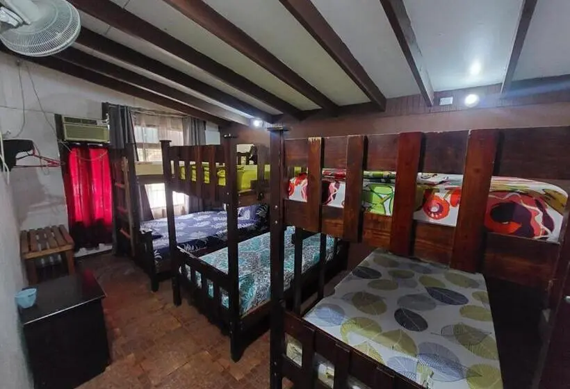 Vuode Makuusalissa, Nice Place Hostel