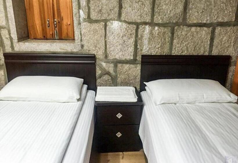 غرفة قياسية, Qin Bi Qingnian Homestay