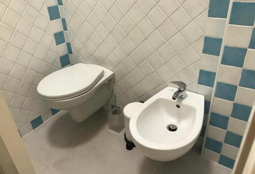 חדר דלוקס, Esmeralda Ss