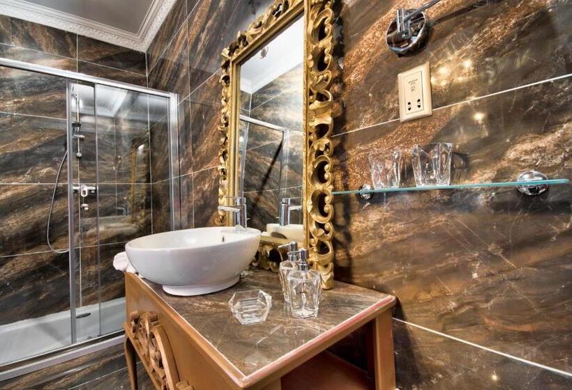 اتاق استاندارد با تخت بزرگ, Julina Boutique Living