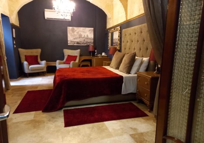 استودیوی استاندارد, Julina Boutique Living
