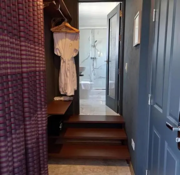Suite with Terrace, Julina Boutique Living