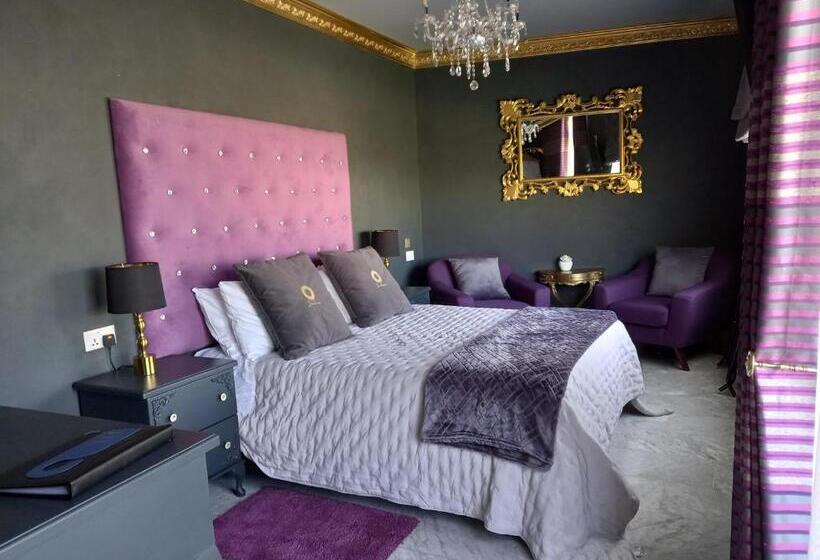 Suite with Terrace, Julina Boutique Living