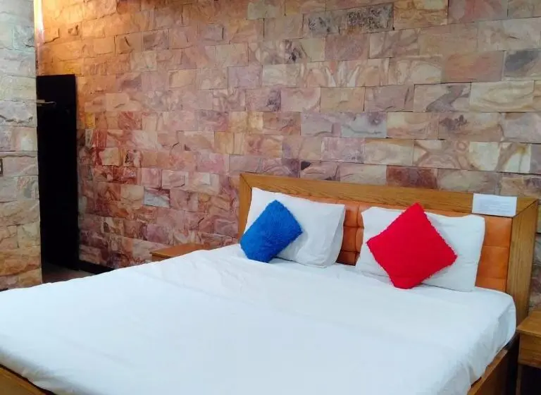 اتاق استاندارد یک نفره, Vista Inn Dha