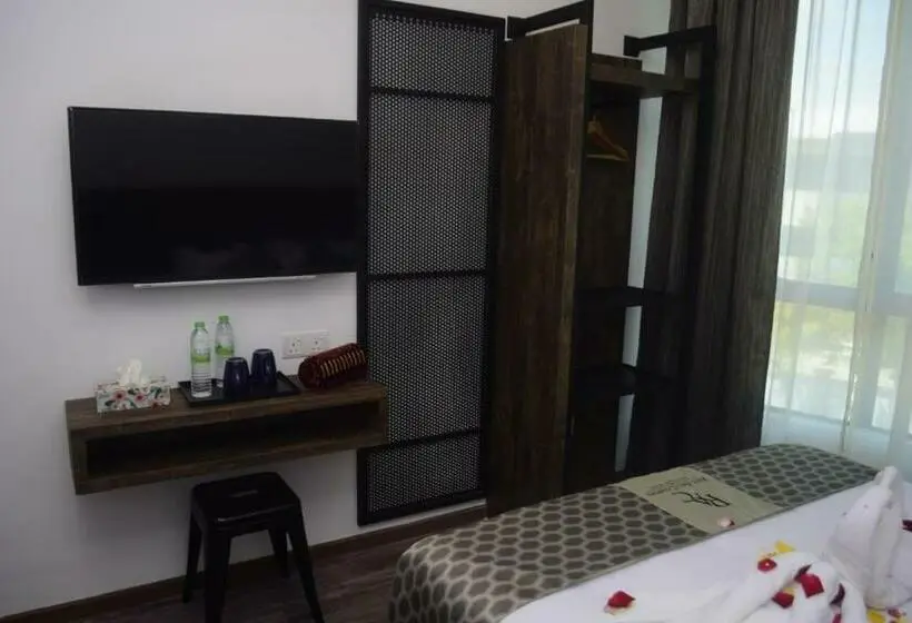 デラックストリプルルーム, Rest And Comfort Boutique