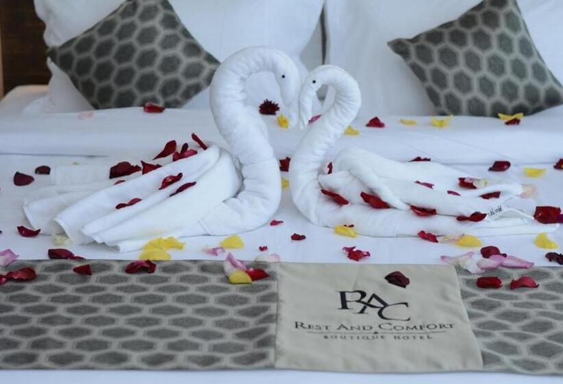 اتاق لوکس سه تخته, Rest And Comfort Boutique