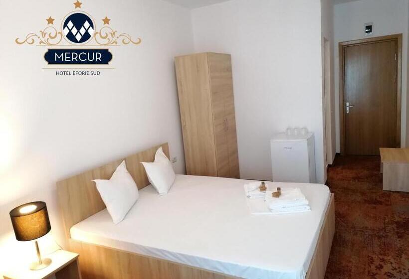 带阳台的三人标准间, Mercur