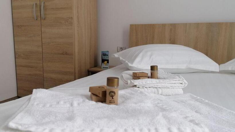 标准间带露台, Mercur