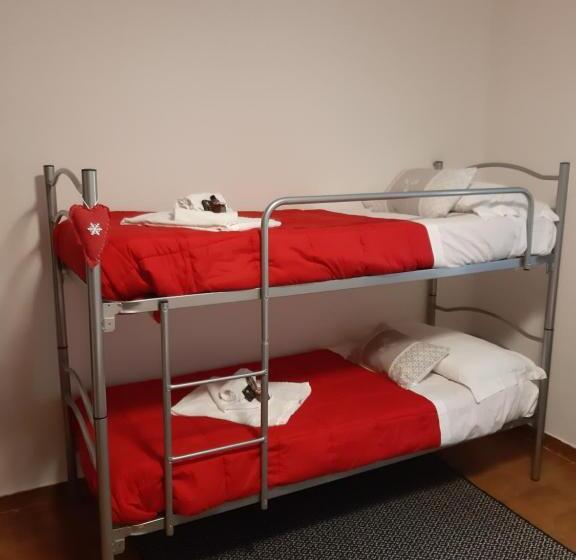 חדר משפחתי, Ca  Virasolelh