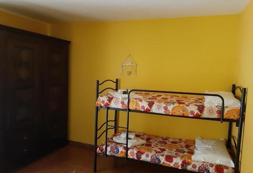 חדר סטנדרט לארבעה, Ca  Virasolelh