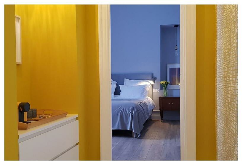 اتاق استاندارد, De L'anglais, Guesthouse