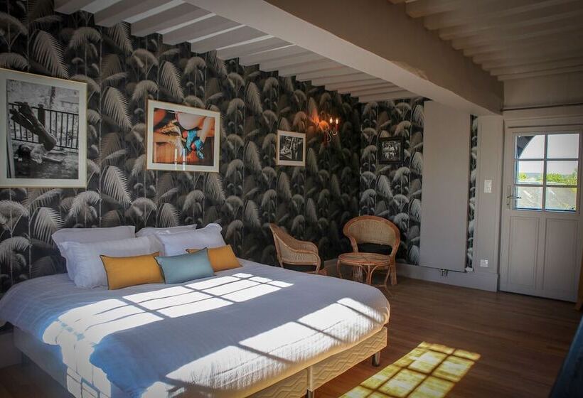 스탠다드 룸, Le Manoir Des Chevaux Dores