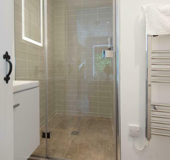 חדר סטנדרט נוף לגינה, The Withies Inn